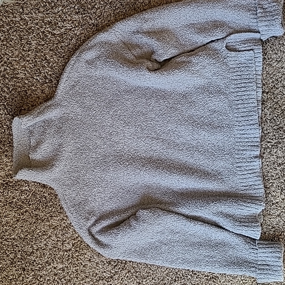 UGG Size L